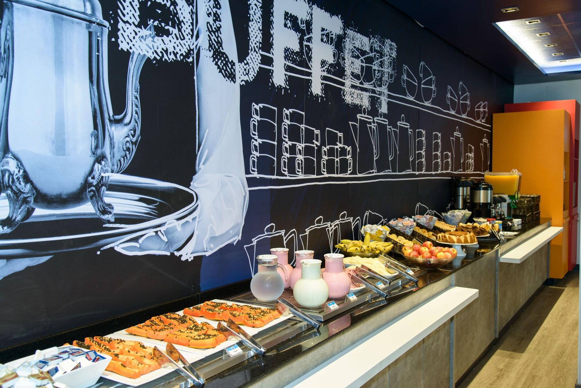 Ibis Budget Belem Bagian luar foto