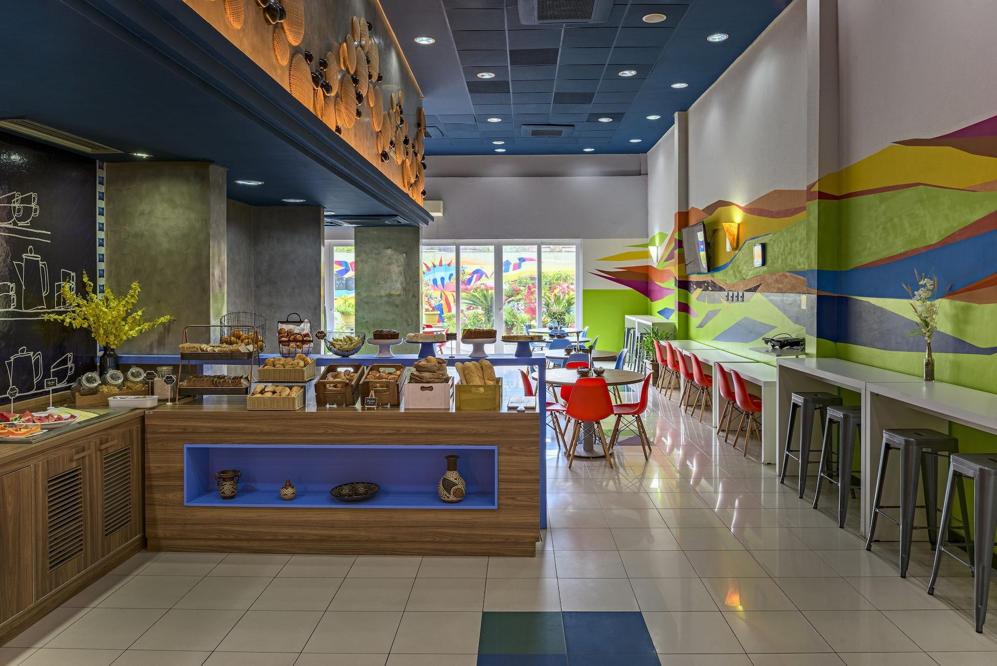 Ibis Budget Belem Bagian luar foto