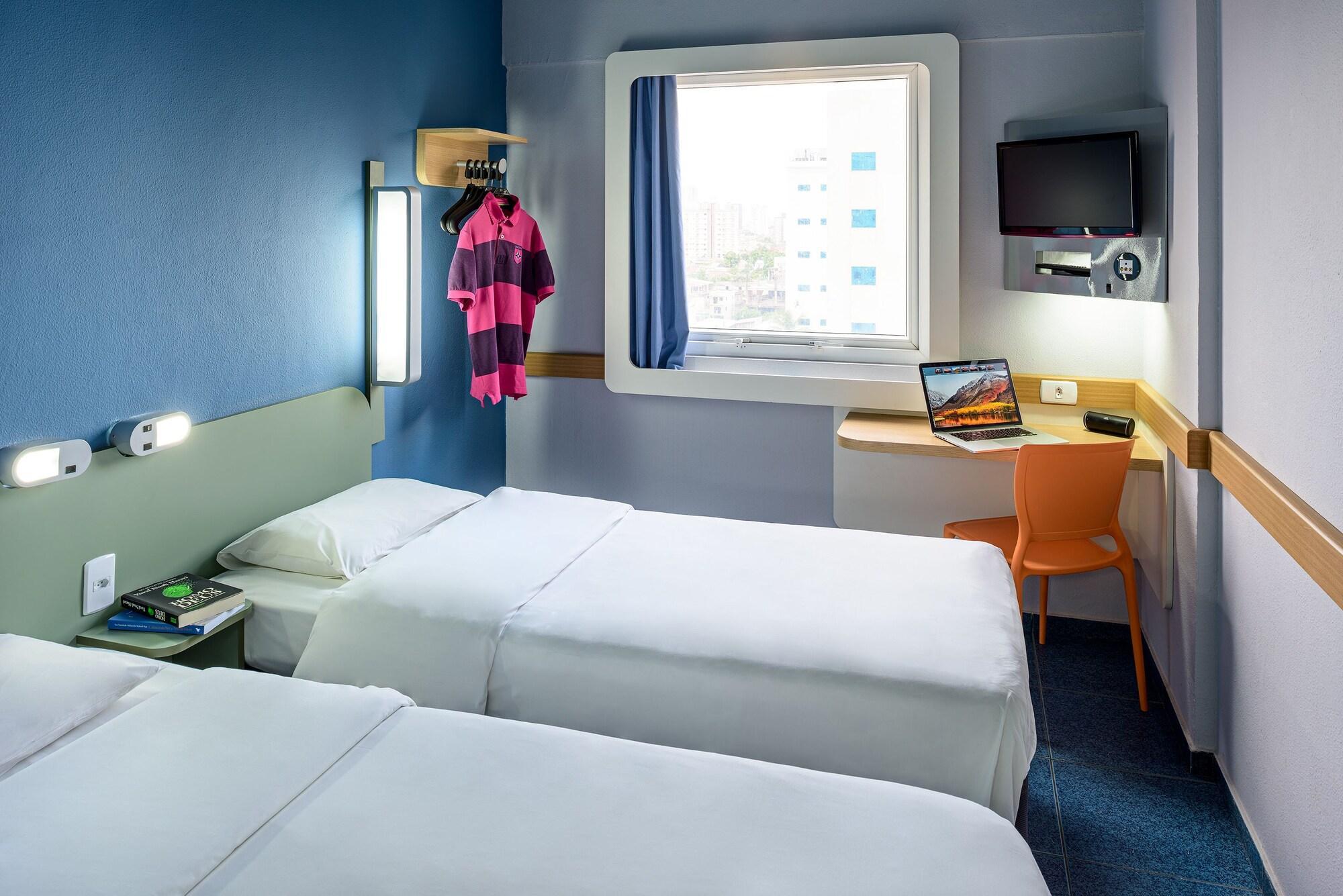 Ibis Budget Belem Bagian luar foto