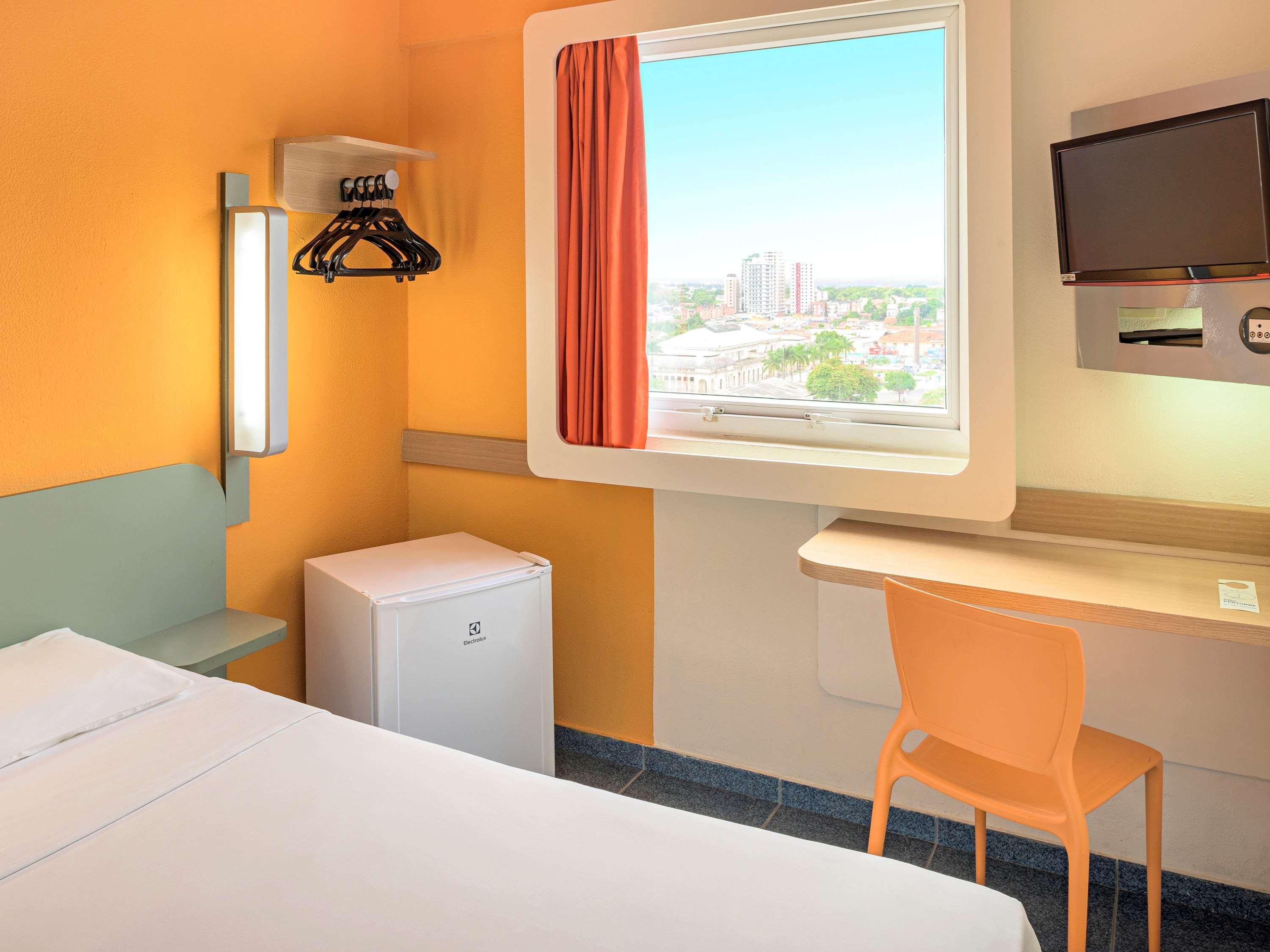 Ibis Budget Belem Bagian luar foto