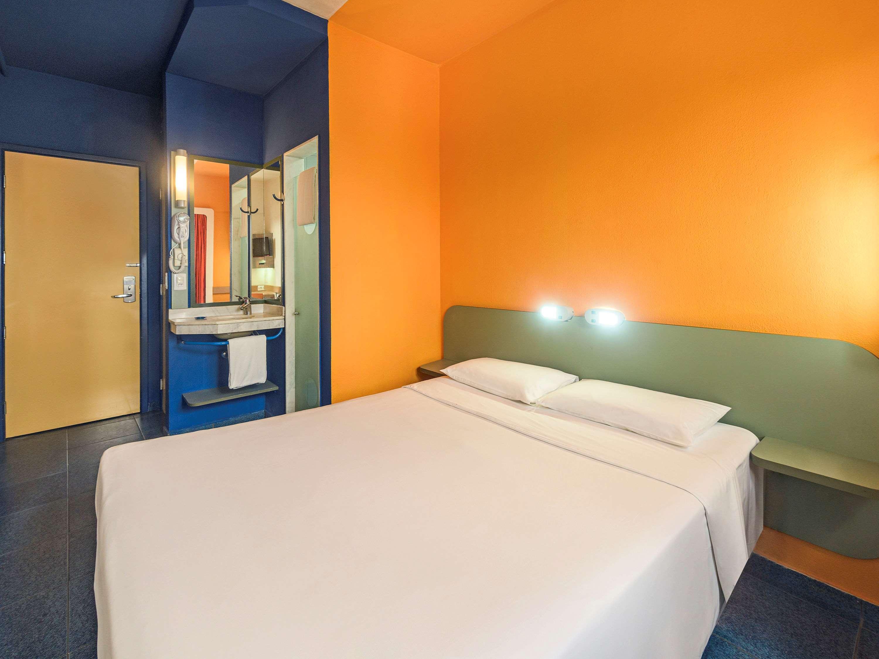Ibis Budget Belem Bagian luar foto