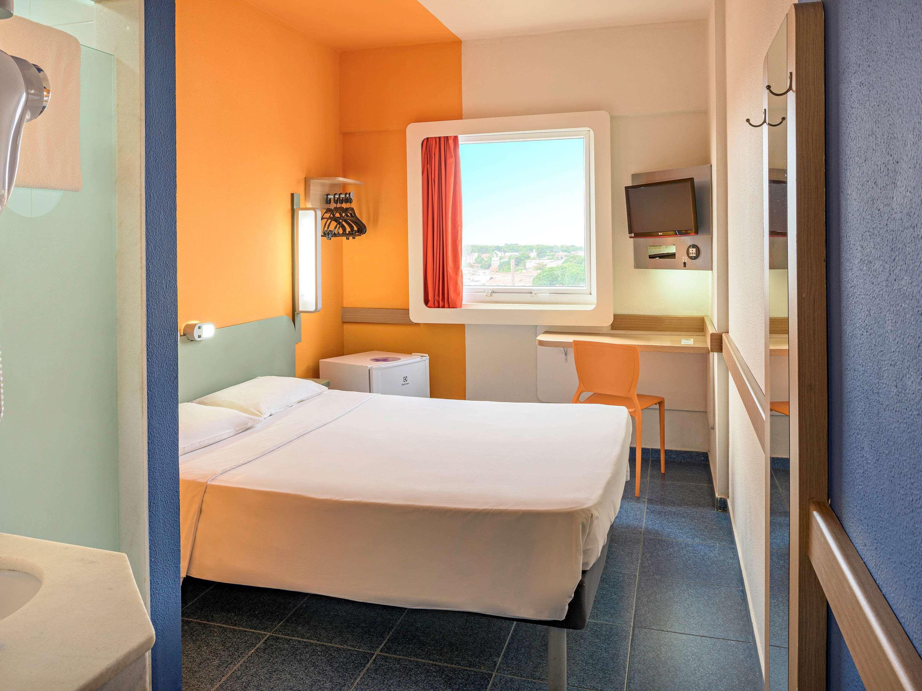 Ibis Budget Belem Bagian luar foto