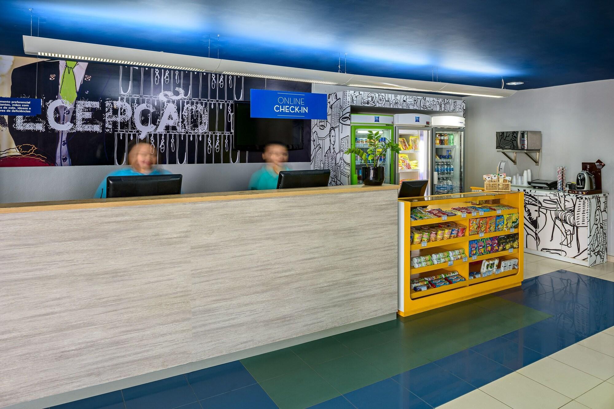 Ibis Budget Belem Bagian luar foto