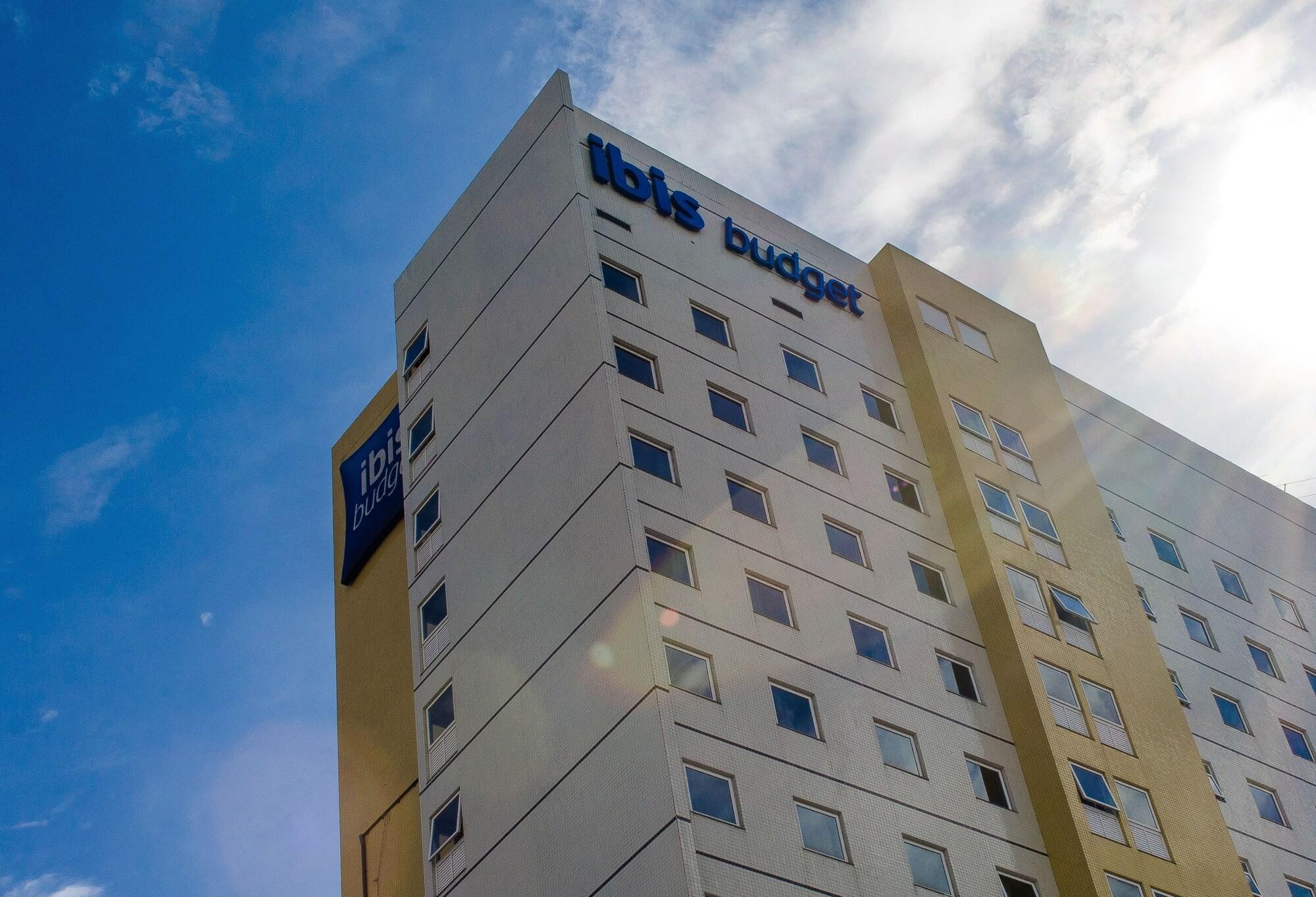 Ibis Budget Belem Bagian luar foto